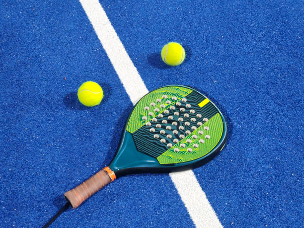Padelracket en ballen